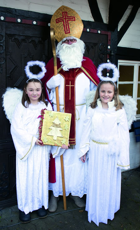 Nikolaus mit Engelchen